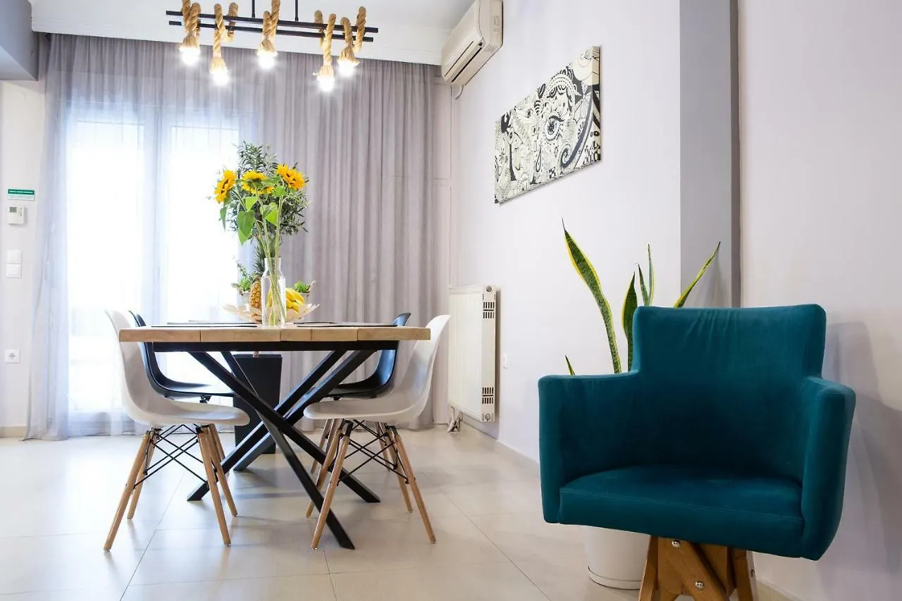 Modern Est.6 Apartment Thessaloniki Greece